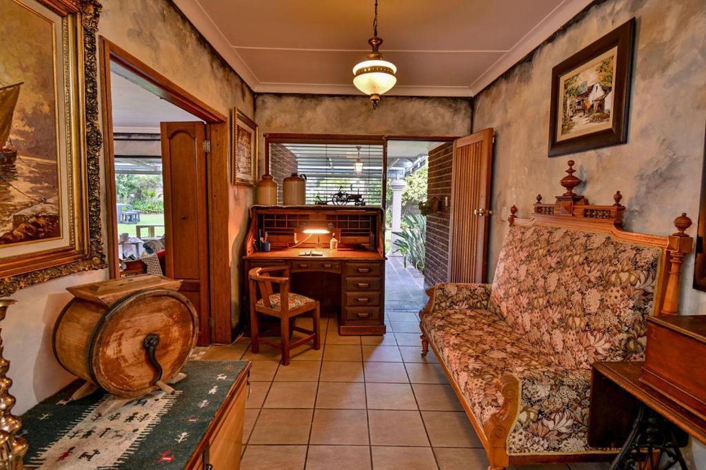 Iszis Guest House Bloemfontein Eksteriør billede